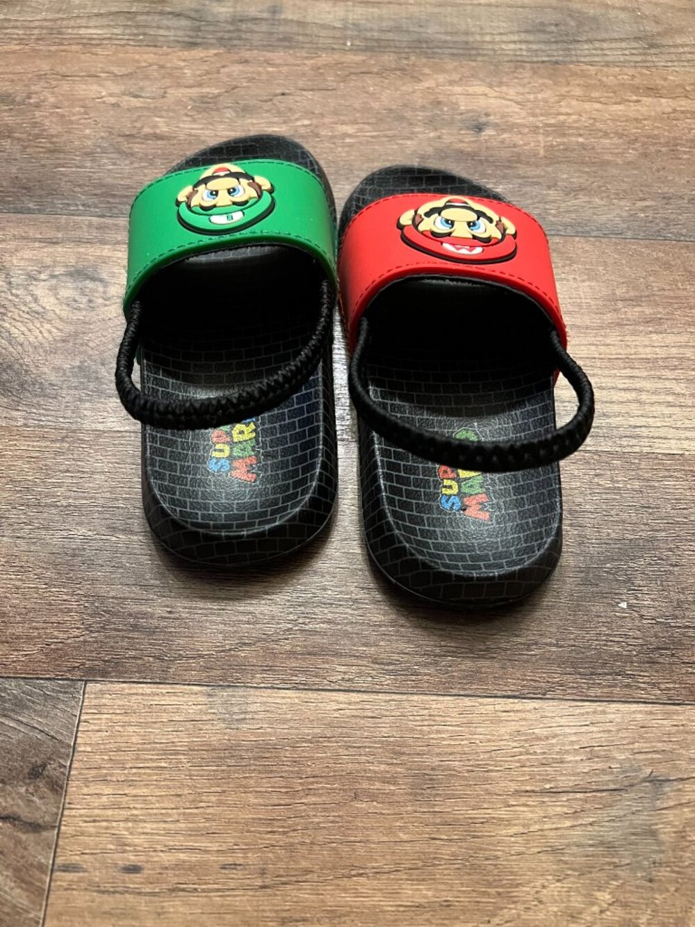 Toddler Super Mario Bros Sandals Slip On Elastic Back NWT Size 7/8 - Picture 2 of 3